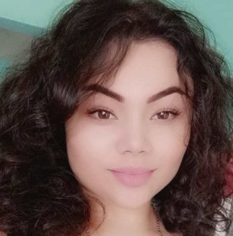 Meet your Posher, Angelica